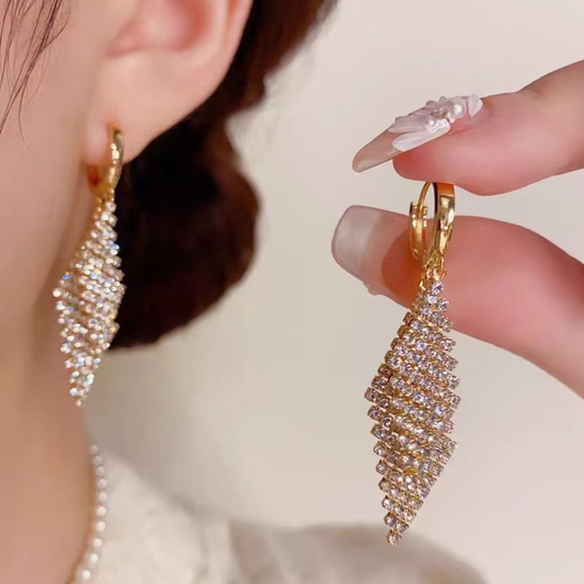 ✨ Sparkling Geometric Rhinestone Earrings