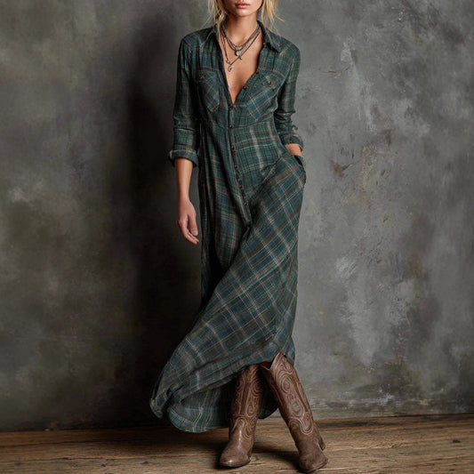 Robe-chemise verte à carreaux avec un bouton et col
